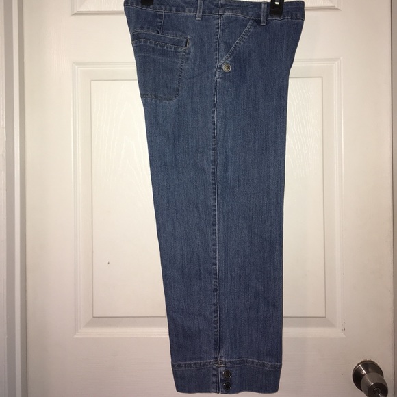 Croft & Barrow Cropped Denim - Picture 1 of 5